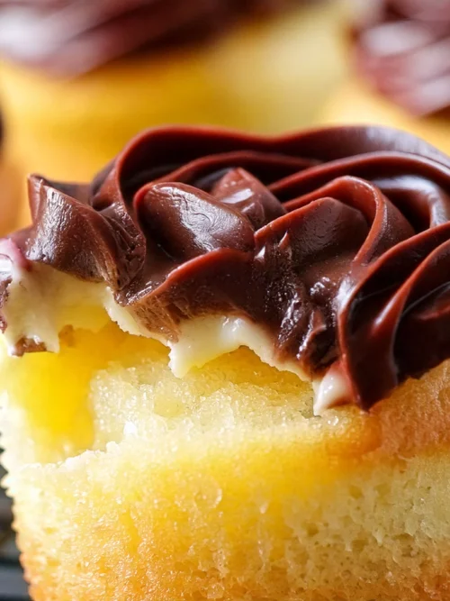 Boston Cream Pie Cupcakes